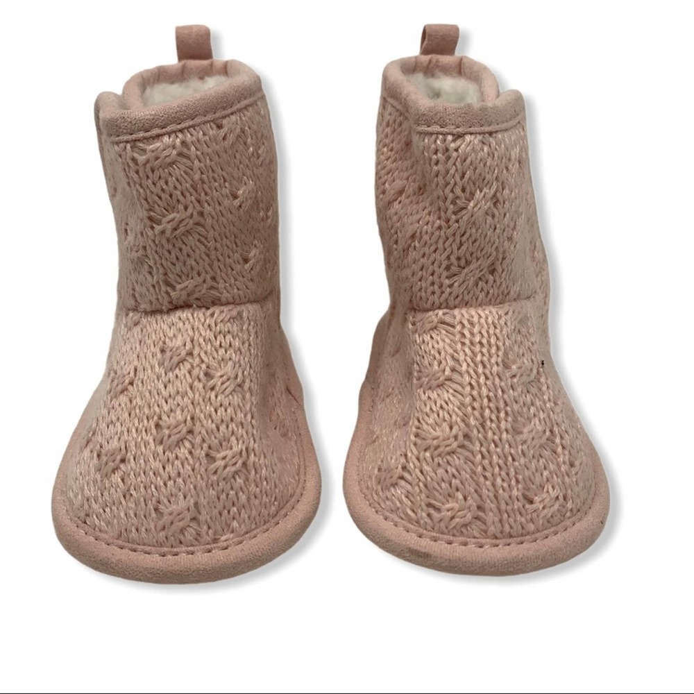 Pink cable knit booties faux‎ fur lined 0-3 month